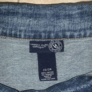 Vintage Womens Jean Trucker Jacket Dark Blue Wash